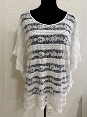 Umgee White Lace Overlay Women's Top Medium
